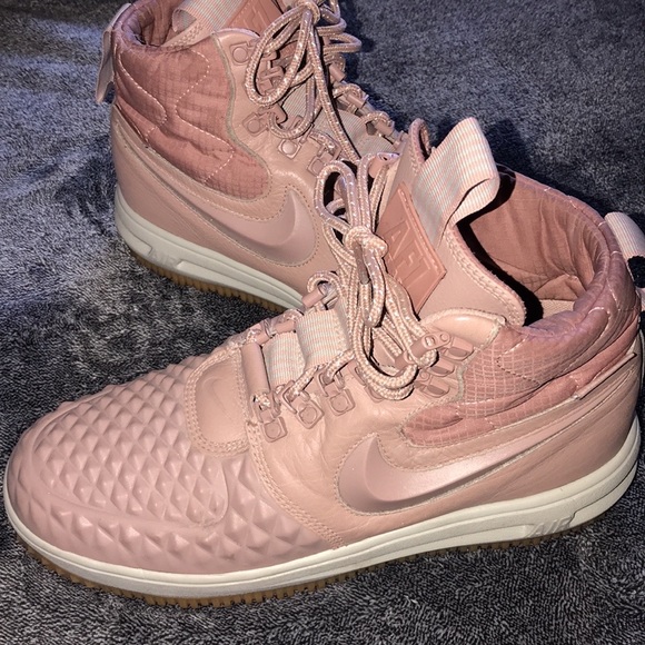 Nike Shoes - Nike Lunar Force 1 Duckboot 💗